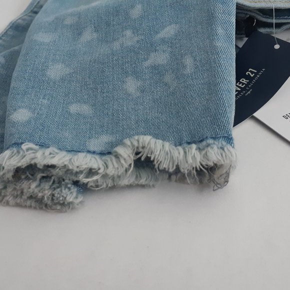 Forever 21 Mid Rise Skinny Fit Light Denim - Picture 6 of 11